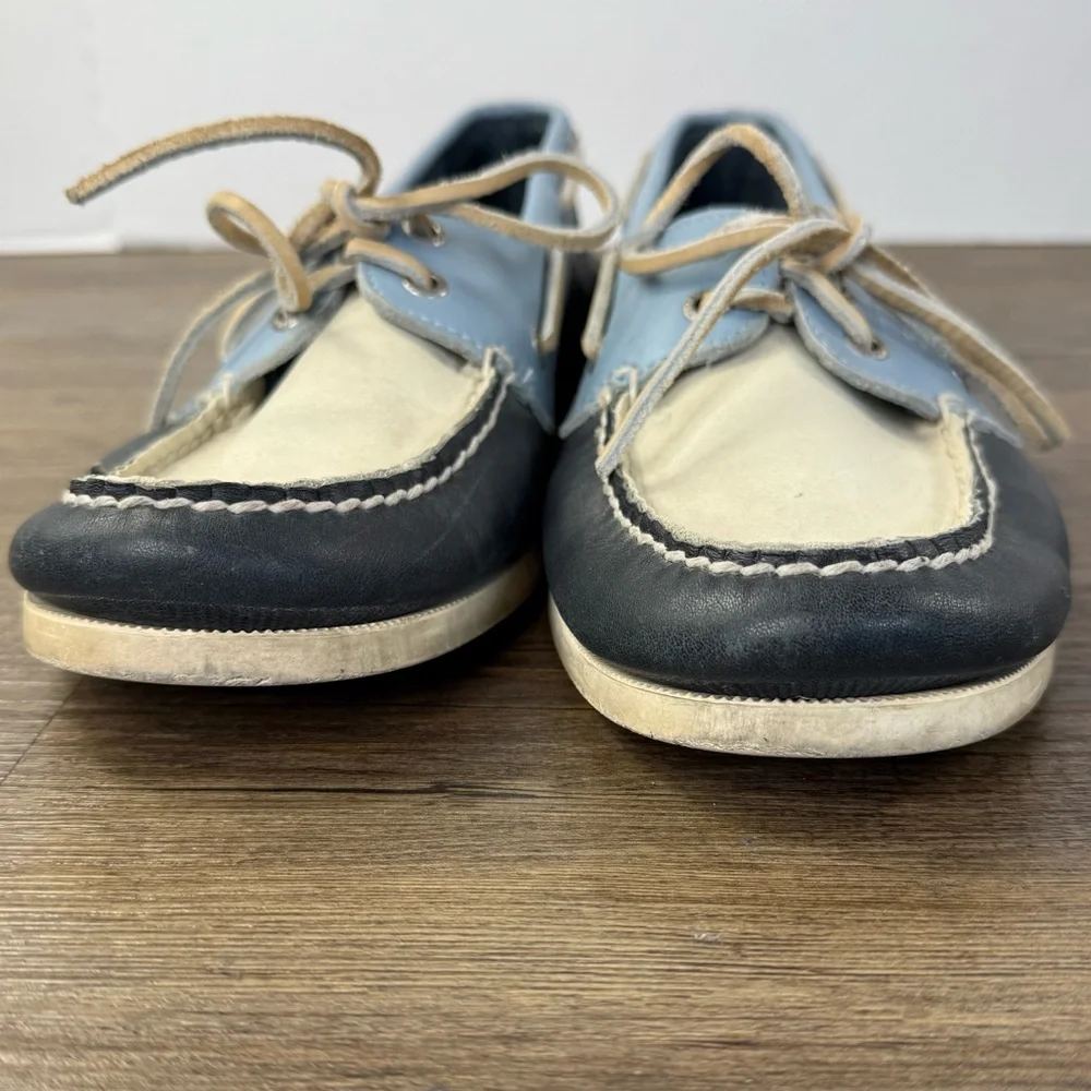 Sperry Men’s 2 Eyelet Boat Shoe, Navy, Cream, Light Blue, size 10